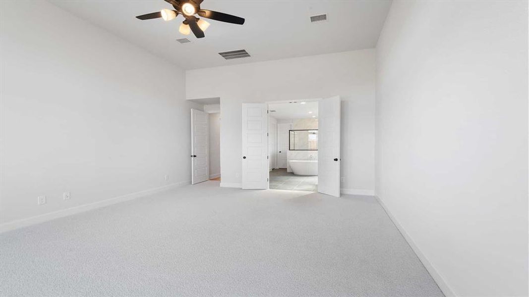 Spacious, unfurnished interior of a new home in Ventana 70', Fort Worth (Image 24).
