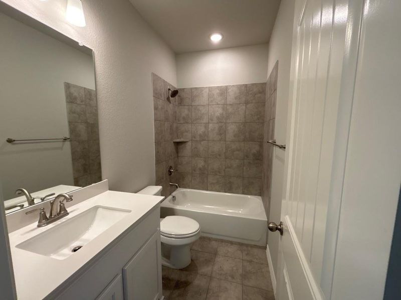 Furnished interior view inside a new home in Waterford Park, Weatherford (Image 5).
