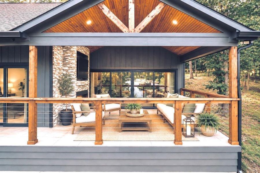 Virtual staging- covered outdoor patio Virtual staging- covered outdoor patio