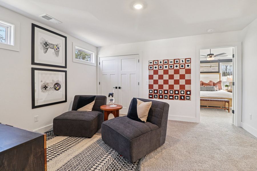 Representative furnished interior of a home built from the Bentcreek II by Great Southern Homes in Shiloh Trail, Wellford (Image 50).