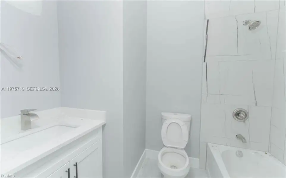 Furnished interior view inside a new home in , Lehigh Acres (Image 3).