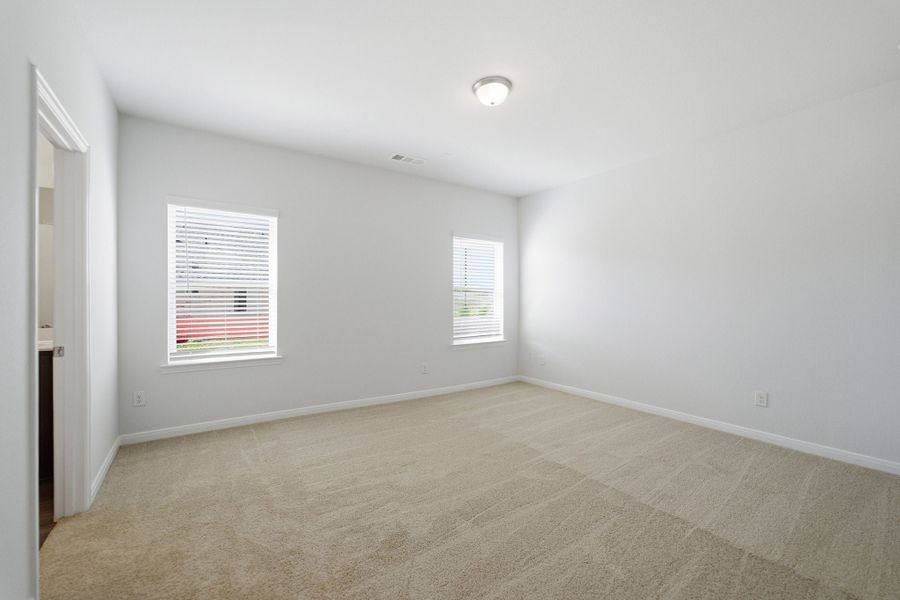 Spacious, unfurnished interior of a new home in La Terra, Celina (Image 41).