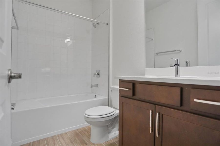 Furnished interior view inside a new home in Seaire, Parrish (Image 9).