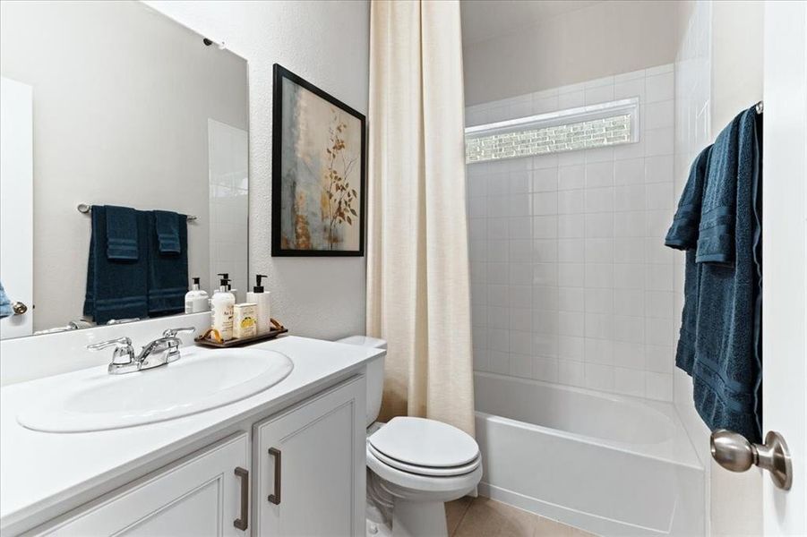 22_2210 Walden Pond Blvd