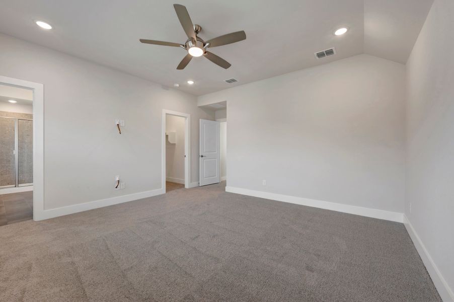 Spacious, unfurnished interior of a new home in Union Park, Little Elm (Image 19). Spacious, unfurnished interior of a new home in Union Park, Little Elm (Image 19).