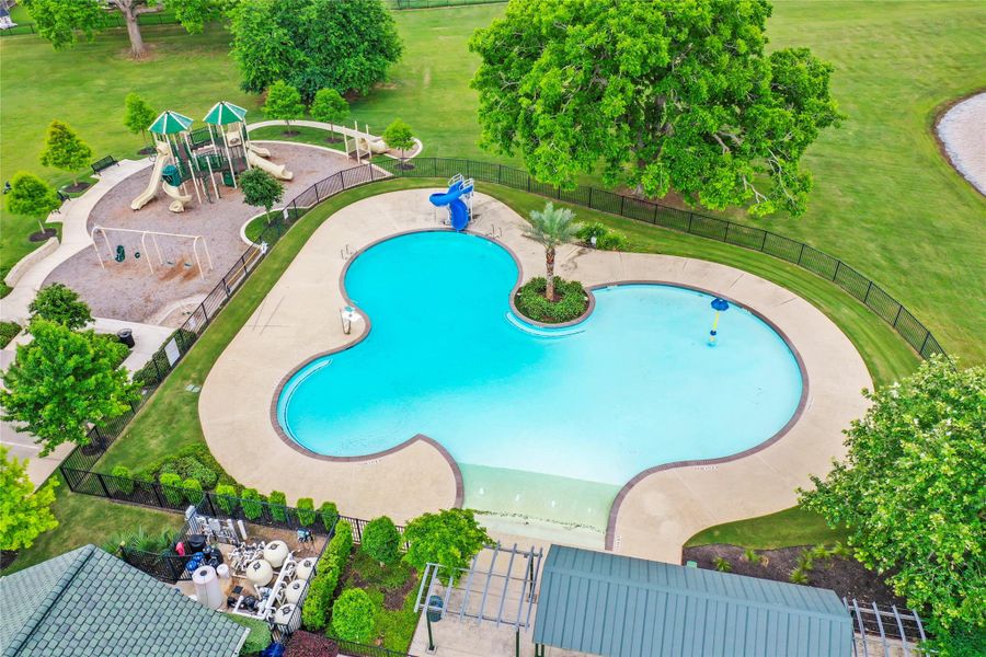 Community amenities in Fulbrook on Fulshear Creek 60', Fulshear (Image 11).