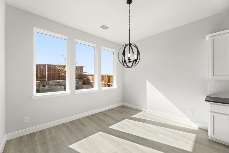 Spacious, unfurnished interior of a new home in Nelson Lake Estates, Rockwall (Image 16). Spacious, unfurnished interior of a new home in Nelson Lake Estates, Rockwall (Image 16).