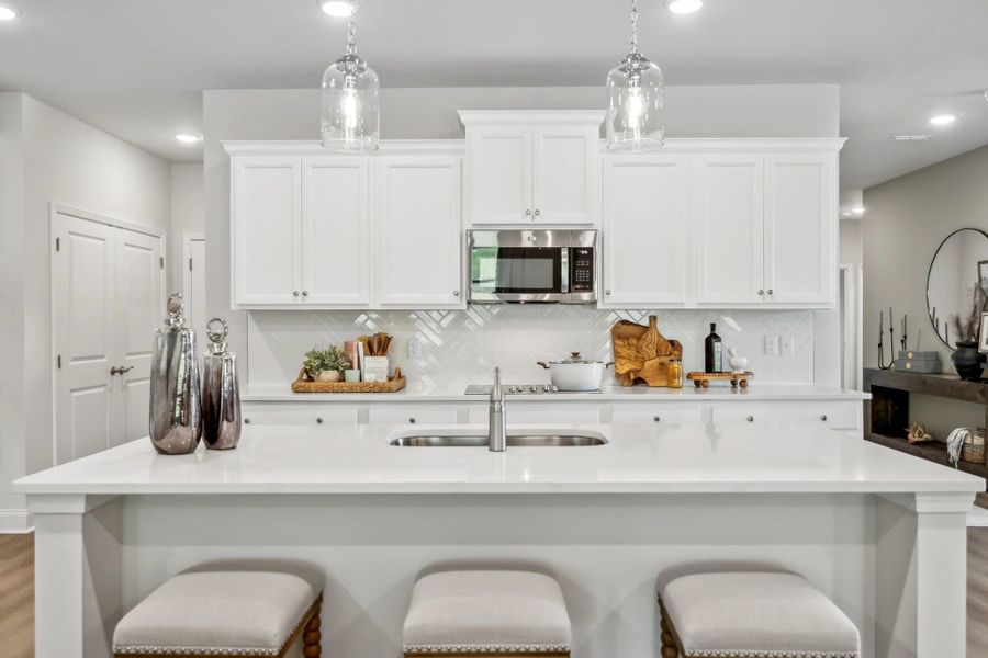 Kitchen | For representation purposes only. Options and layout may vary by community and home plan. Kitchen | For representation purposes only. Options and layout may vary by community and home plan.