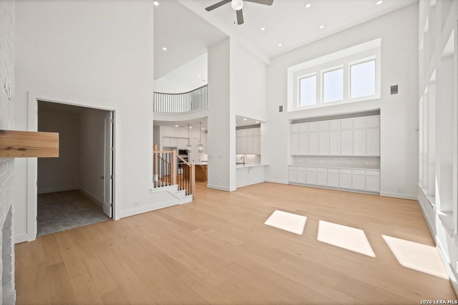 Spacious, unfurnished interior of a new home in Davis Ranch, San Antonio (Image 18).