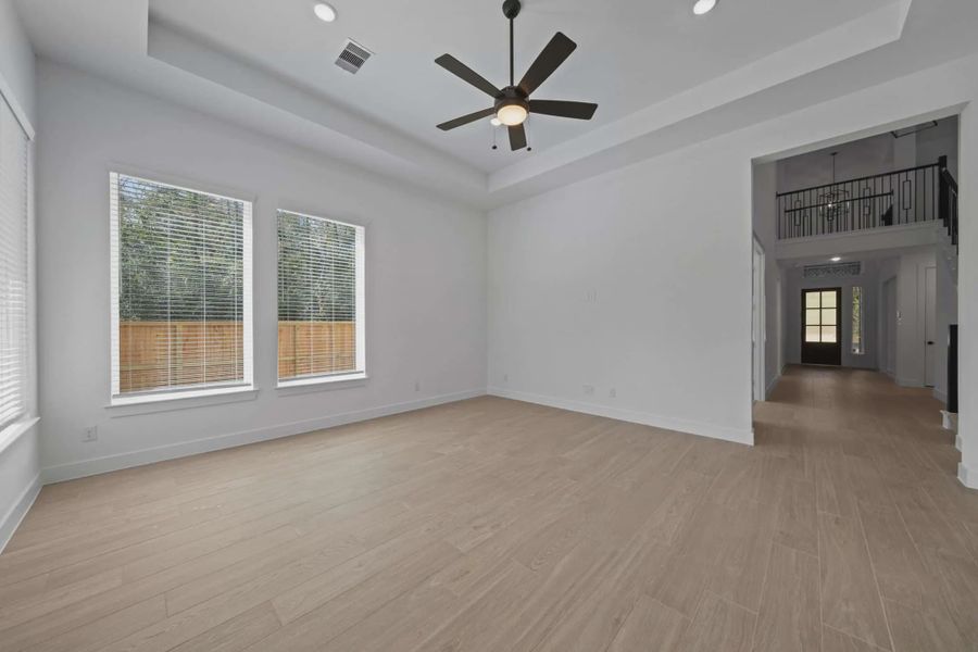 Spacious, unfurnished interior of a new home in The Woodlands Hills, Willis (Image 12).