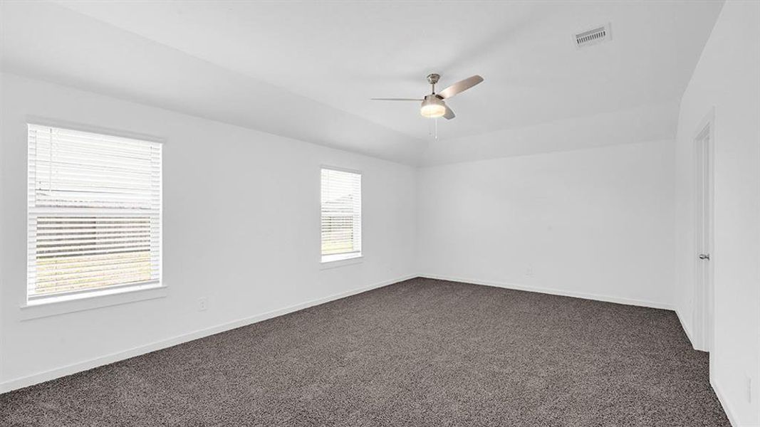 Spacious, unfurnished interior of a new home in Tamarron, Fulshear (Image 13).