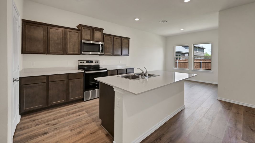 Furnished interior view inside a new home in Blaire Lake, Tyler (Image 5). Furnished interior view inside a new home in Blaire Lake, Tyler (Image 5).