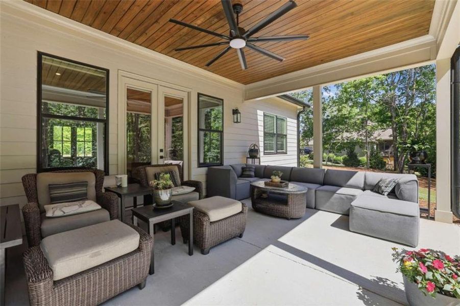Exterior details and patio area of a home in , Clarkesville (Image 4).