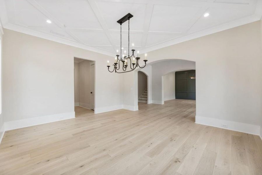 Spacious, unfurnished interior of a new home in , Alpharetta (Image 41).