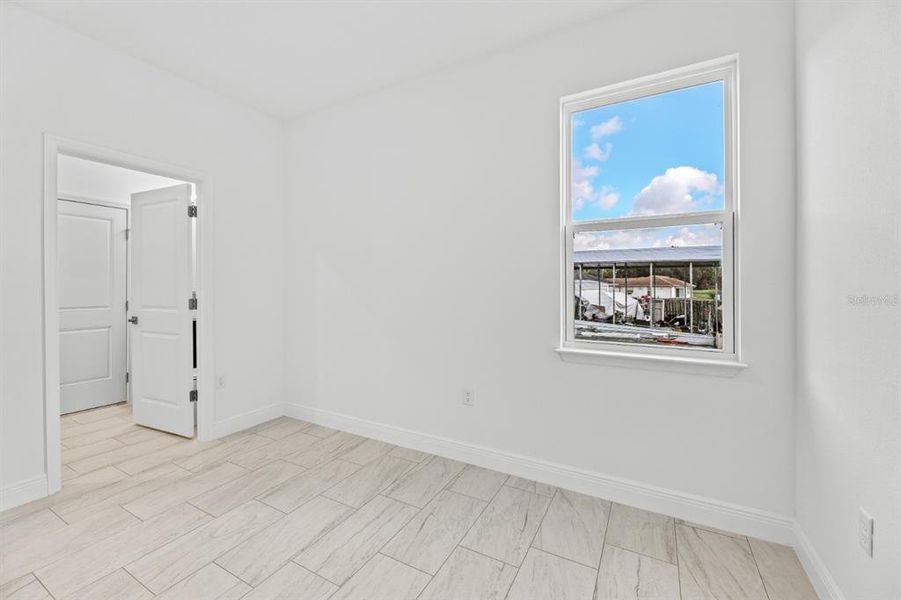 Spacious, unfurnished interior of a new home in , Citrus Springs (Image 56).
