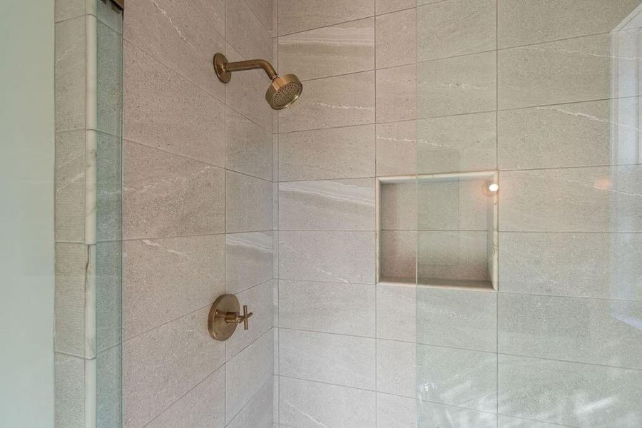 Close-up of interior finishes inside a home in , Clarkesville (Image 20).