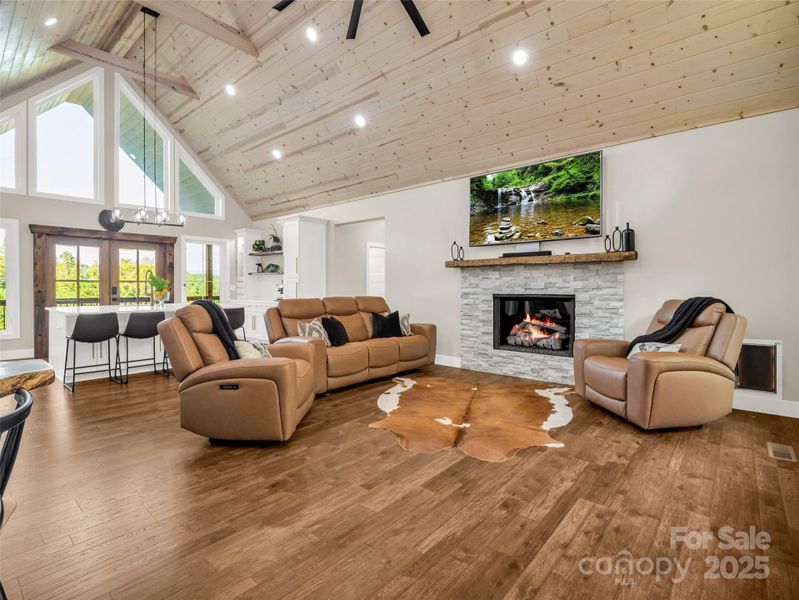 Image 35 of a home in .