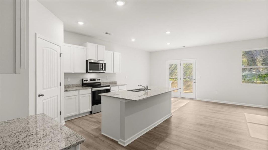 Furnished interior view inside a new home in Oconee Overlook, Gainesville (Image 11).