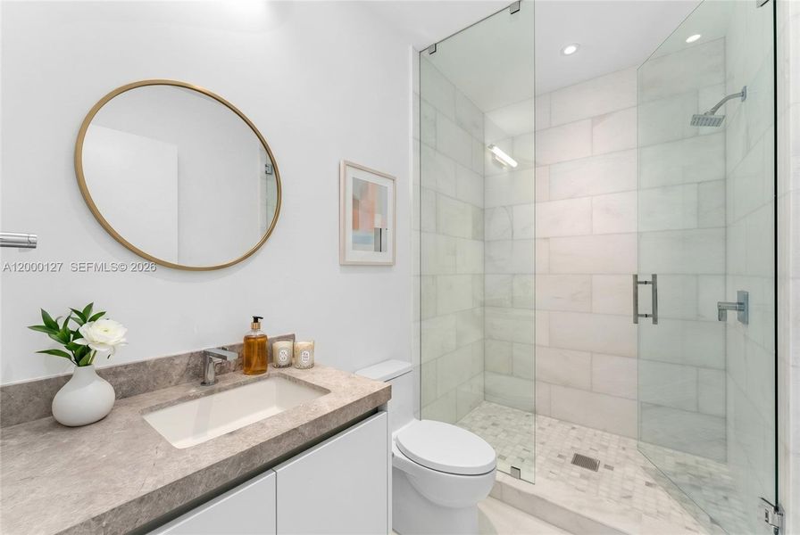 UNA Residences Brickell Bathroom. Virtually Staged.