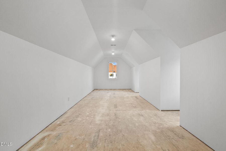 61-web-or-mls-untitled-60