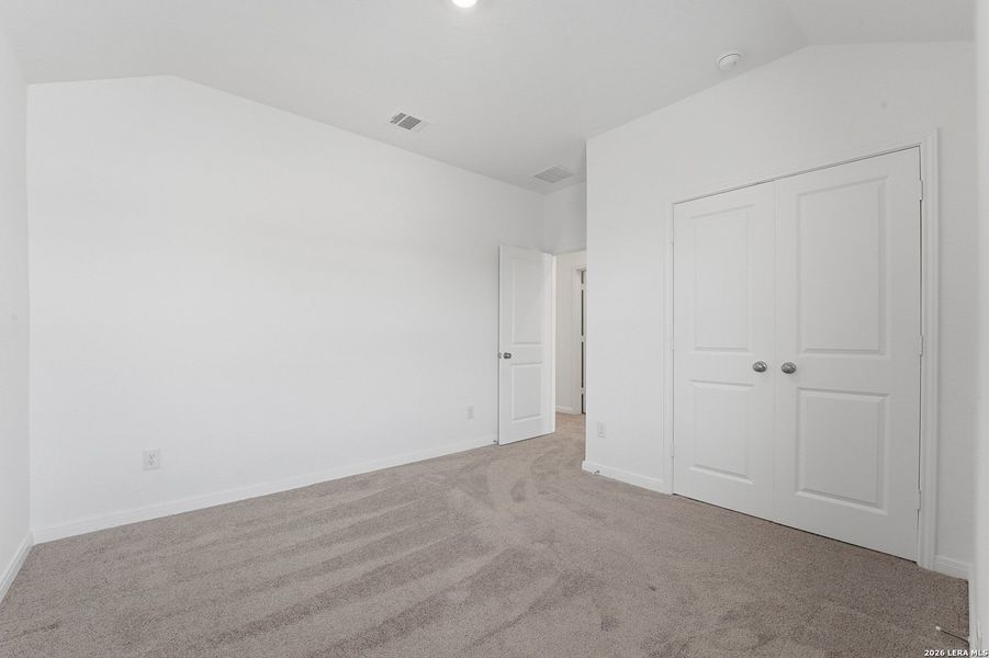 Spacious, unfurnished interior of a new home in Guadalupe Heights, Seguin (Image 17).