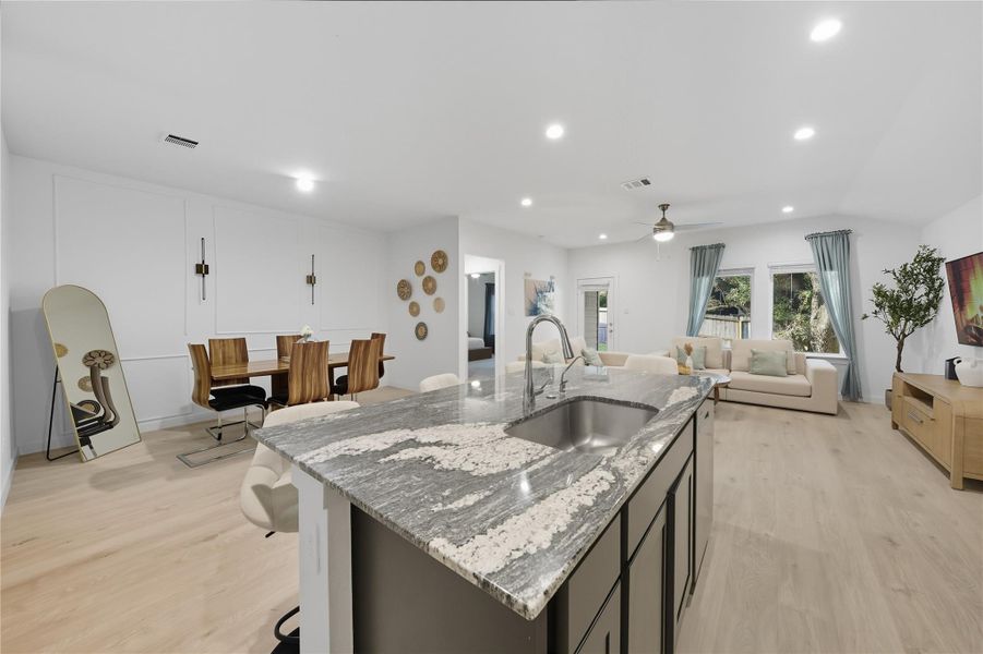 Beautiful Granite Countertops with Spacious island Beautiful Granite Countertops with Spacious island