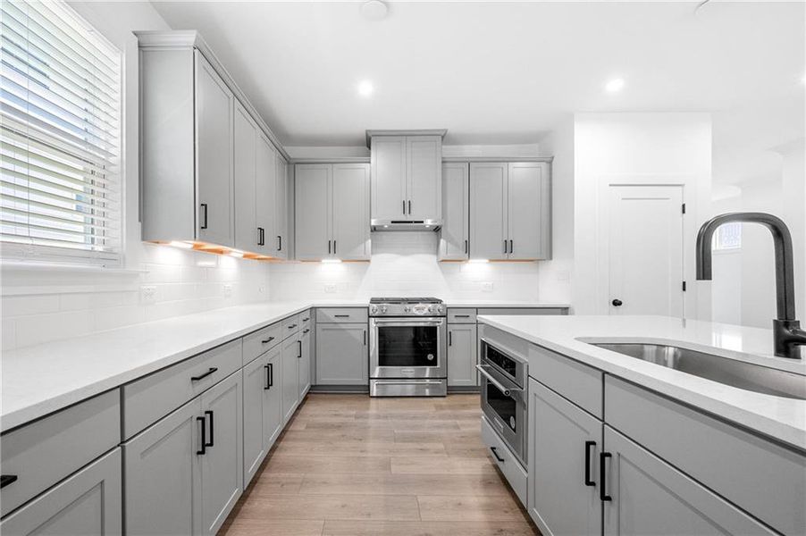 Furnished interior view inside a new home in Avondale Park, Decatur (Image 6).
