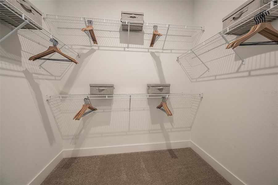 Spacious, unfurnished interior of a new home in Wellen Park, Venice (Image 20).