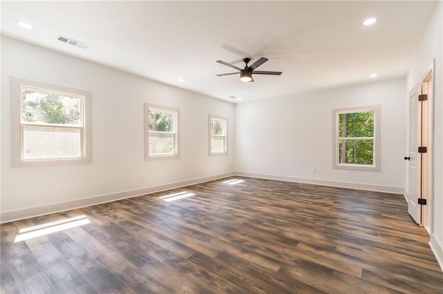 Spacious, unfurnished interior of a new home in , Decatur (Image 18).