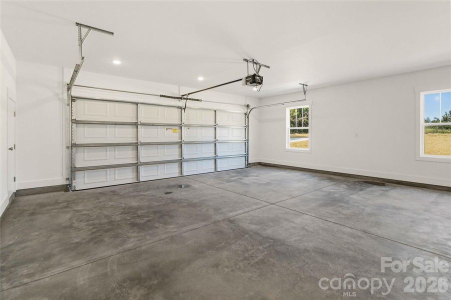Spacious, unfurnished interior of a new home in , Clover (Image 31).