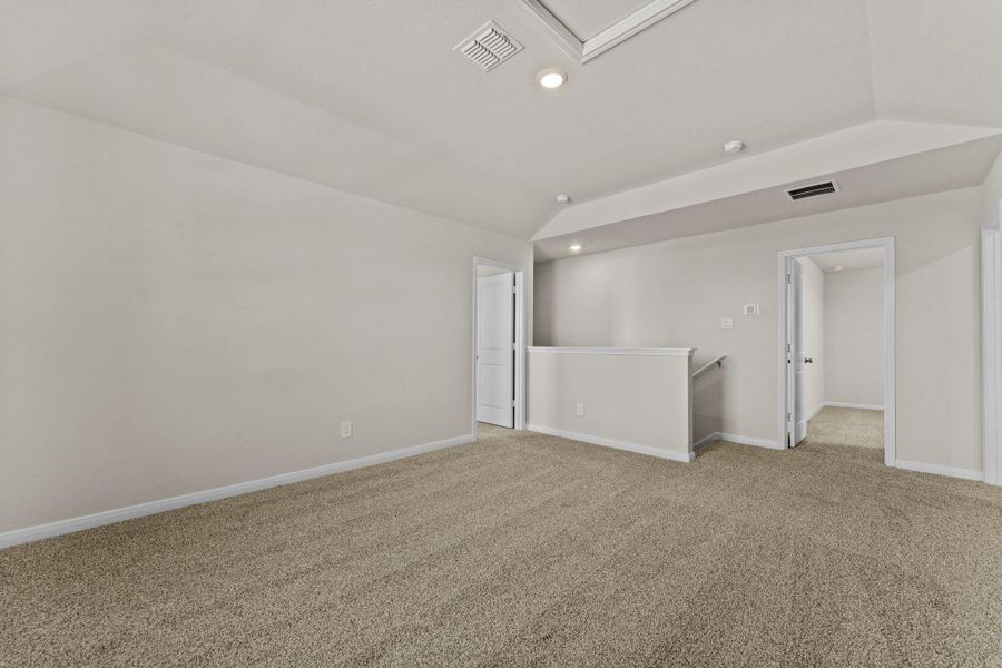Spacious, unfurnished interior of a new home in Whisper South, San Marcos (Image 22).