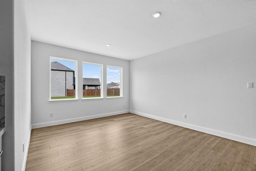 406 Chatham Street ~ Ready Now