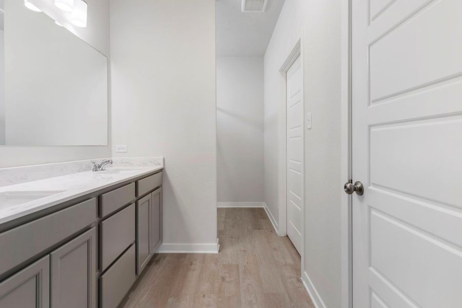 Image 32 of a home in .