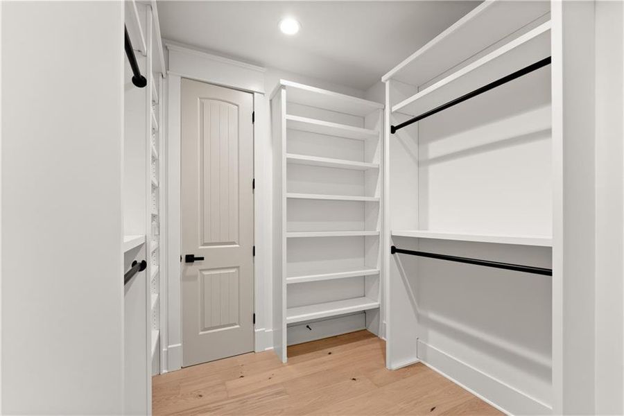 Furnished interior view inside a new home in , Gainesville (Image 12).