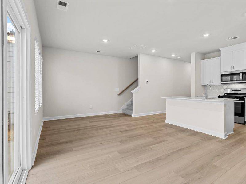Spacious, unfurnished interior of a new home in Crossing at Abner Creek Townes, Greer (Image 11). Spacious, unfurnished interior of a new home in Crossing at Abner Creek Townes, Greer (Image 11).