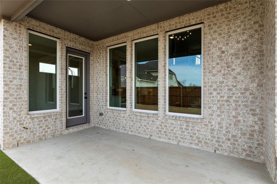 Spacious, unfurnished interior of a new home in The Homestead - 62', Rockwall (Image 25).
