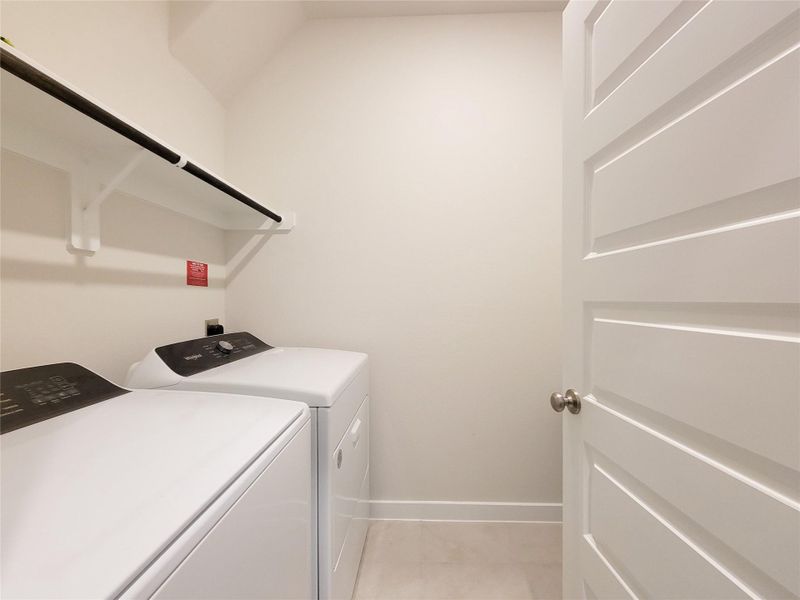 Close-up of interior finishes inside a home in Creekside Farms, Richmond (Image 20).