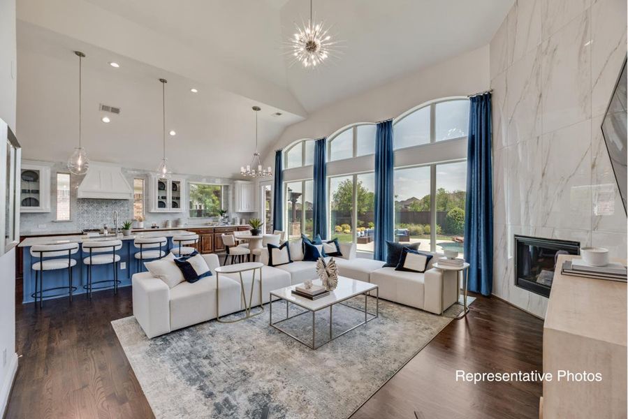 Furnished interior view inside a new home in Dominion of Pleasant Valley, Wylie (Image 5).