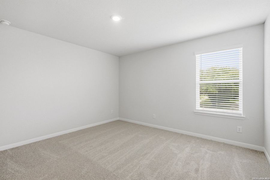 Spacious, unfurnished interior of a new home in Dauer Ranch, New Braunfels (Image 20). Spacious, unfurnished interior of a new home in Dauer Ranch, New Braunfels (Image 20).