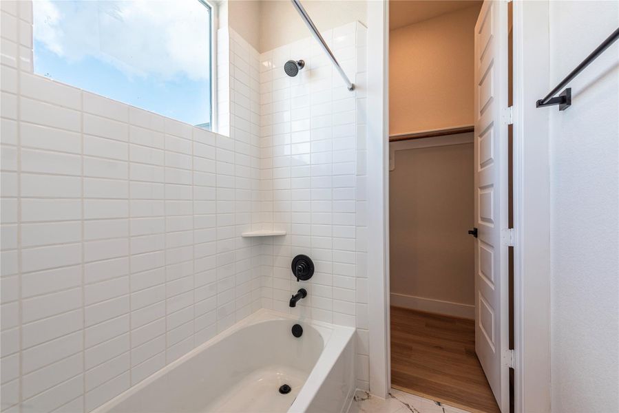 Furnished interior view inside a new home in , Seabrook (Image 15).