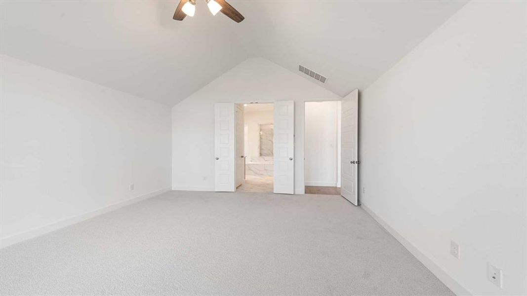 Spacious, unfurnished interior of a new home in The Heights At Uptown Celina 50', Celina (Image 14).