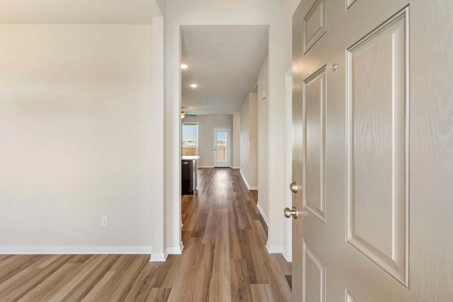 2D floor plan layout for the The 1443 by Stylecraft Builders in Sterling Ridge, Huntsville, TX (Image 4).