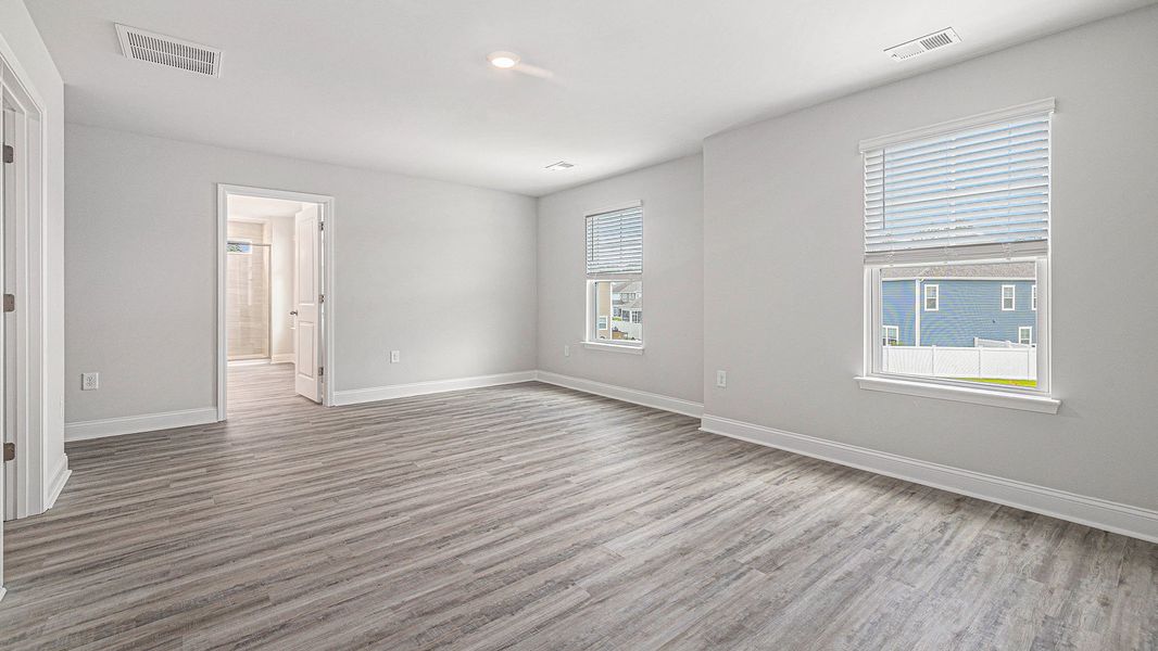 Spacious, unfurnished interior of a new home in Chapman Village, Conway (Image 20).