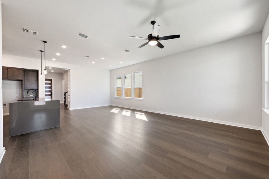 Spacious, unfurnished interior of a new home in Park Central, Georgetown (Image 20).