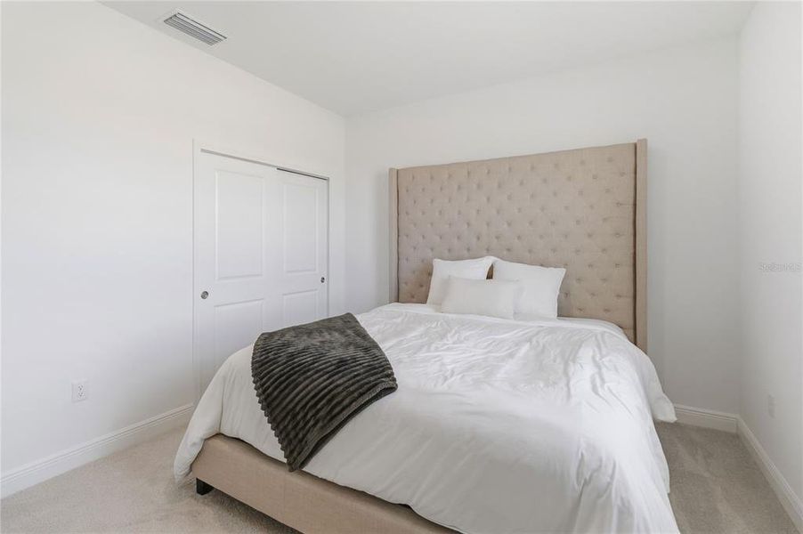 Furnished interior view inside a new home in , Clermont (Image 9).