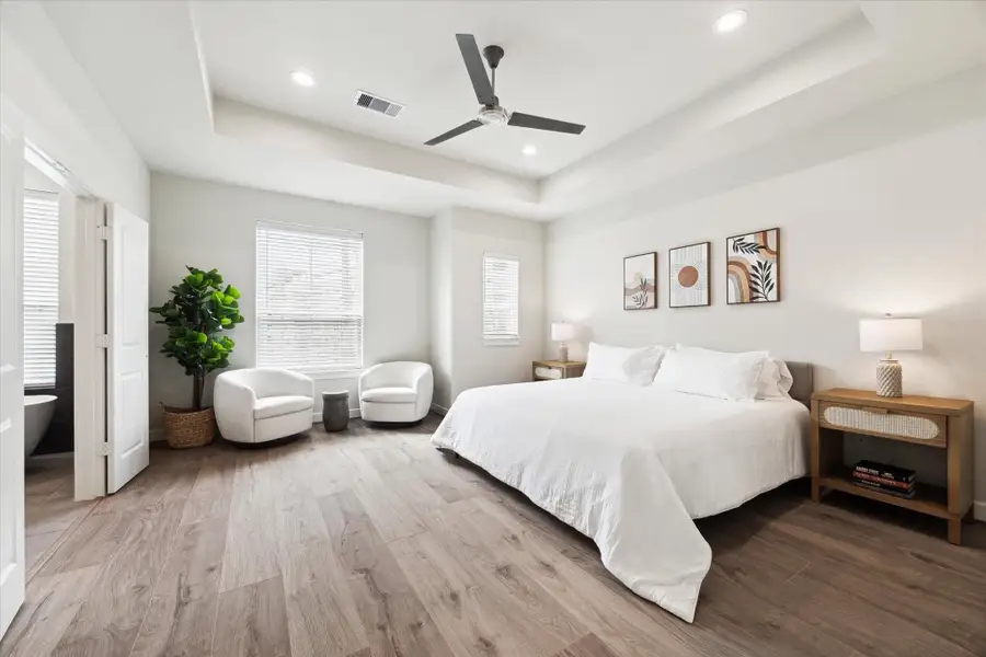 Furnished interior view inside a new home in Willowbend Point, Houston (Image 18).