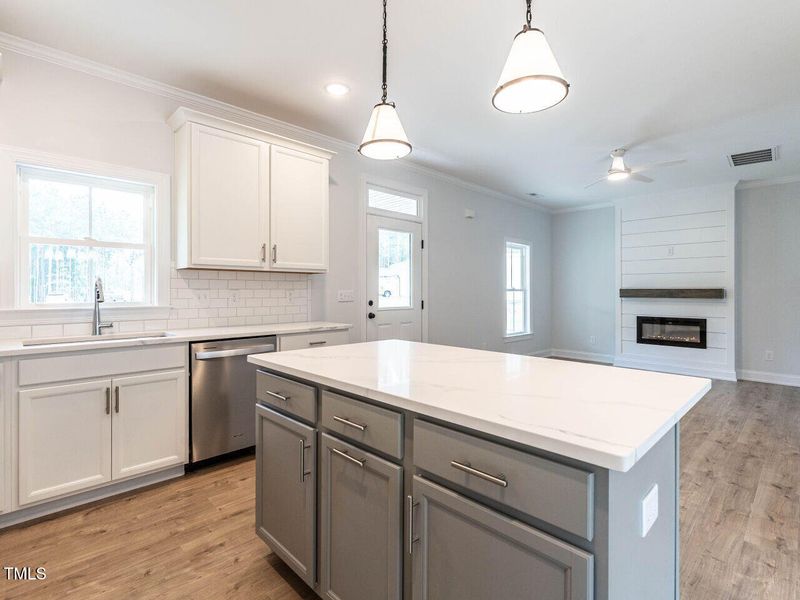 011-1280x960-kitchen