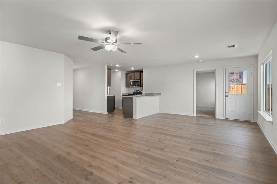 Spacious, unfurnished interior of a new home in Cresson Estates, Cresson (Image 6).