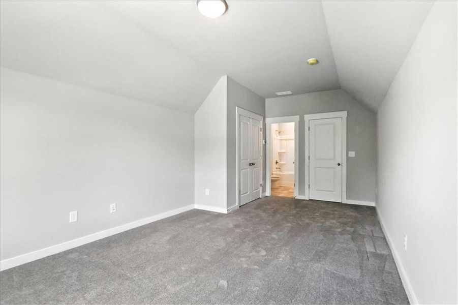 Spacious, unfurnished interior of a new home in Traditions of Braselton, Jefferson (Image 53).