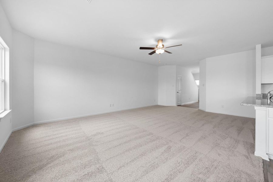 Spacious, unfurnished interior of a new home in Sunset Oaks, Maxwell (Image 6). Spacious, unfurnished interior of a new home in Sunset Oaks, Maxwell (Image 6).